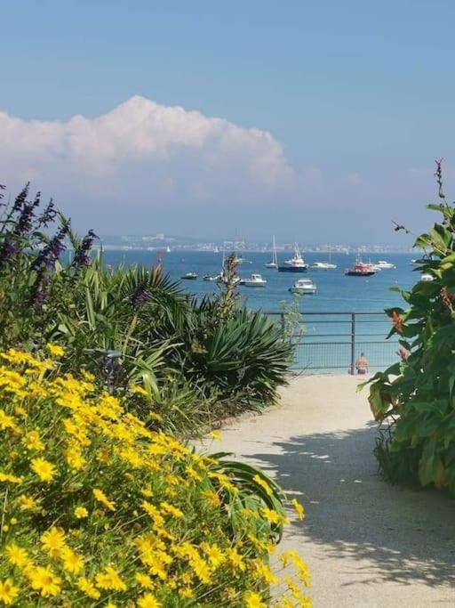 Face A La Mer Fouesnant Bagian luar foto