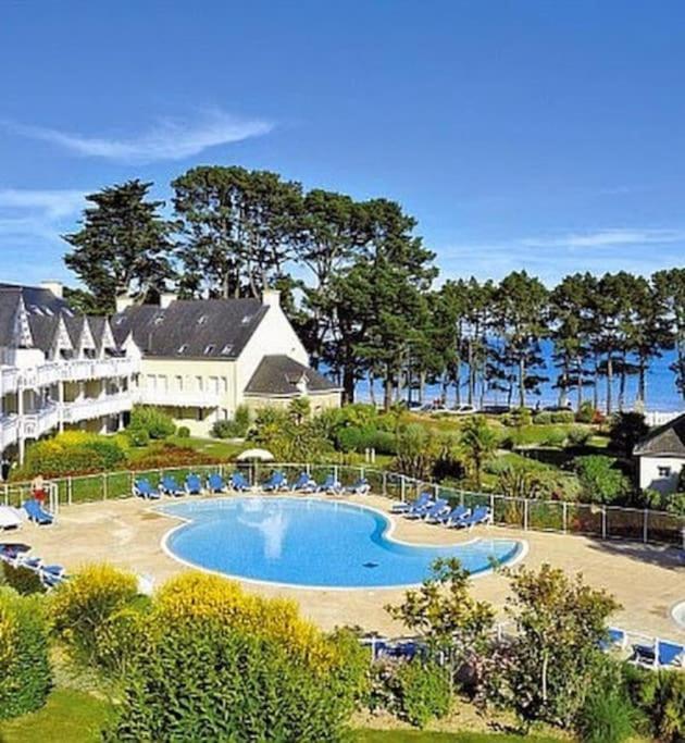 Face A La Mer Fouesnant Bagian luar foto